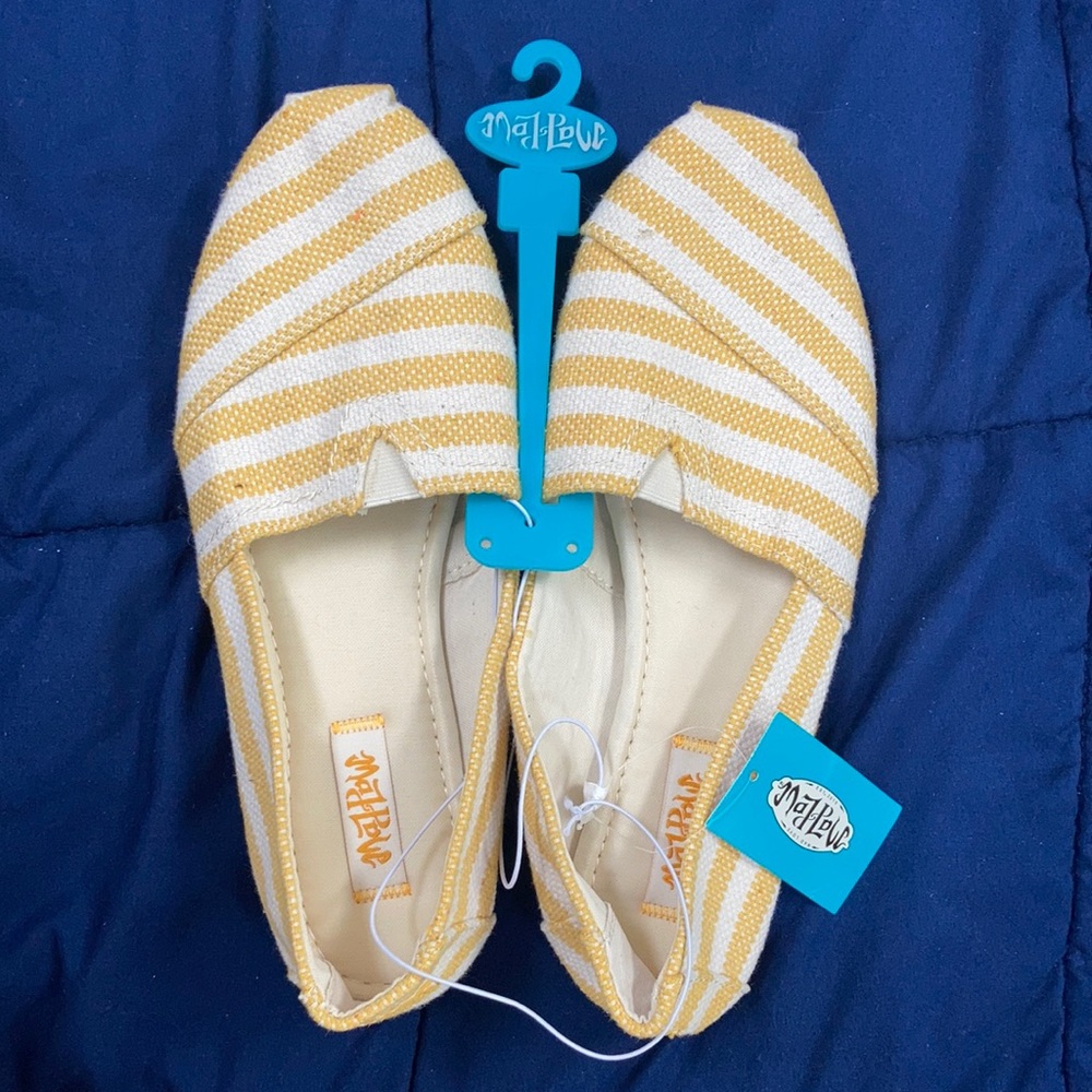 Women’s shoes